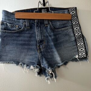 BDG Jean shorts size 25
